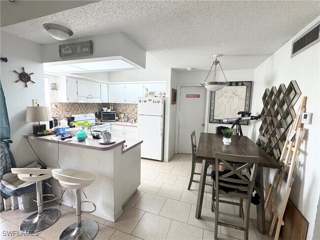Foto del edificio - 2086 Rookery Bay Dr