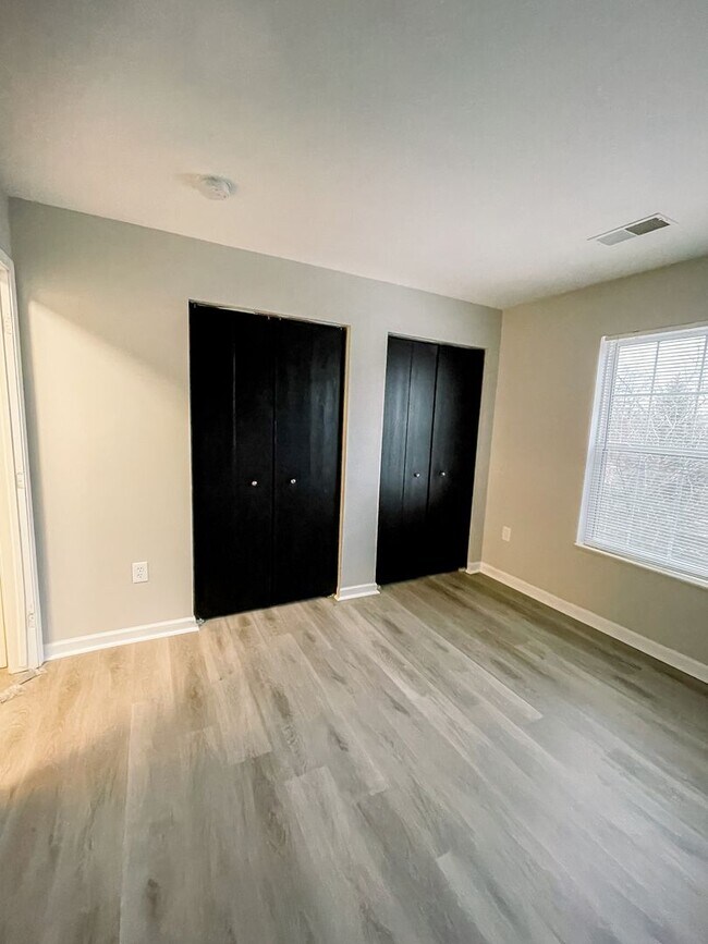 Foto del edificio - Looking for new construction? This is as c...