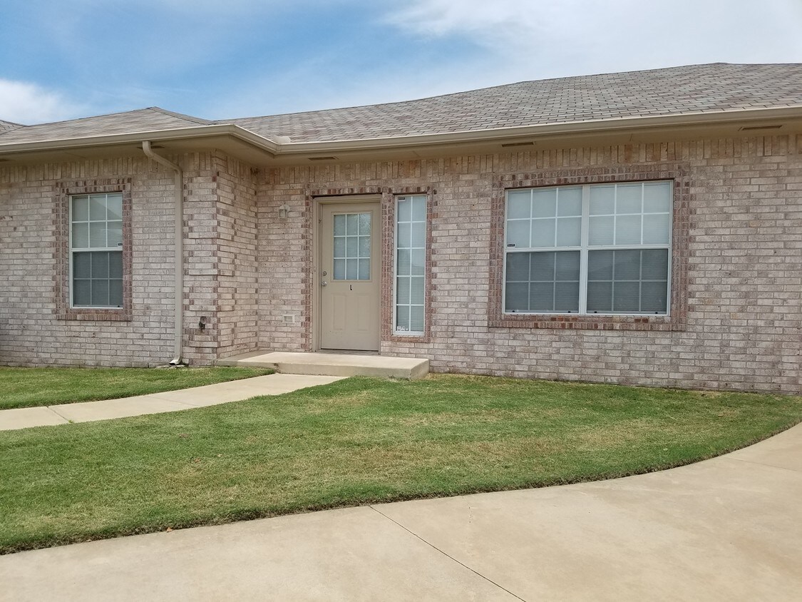 13516 Brandon Pl, Oklahoma City, OK 73142 House Rental in Oklahoma