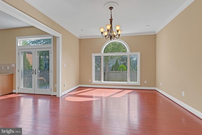Foto del edificio - 7607 Newmarket Dr