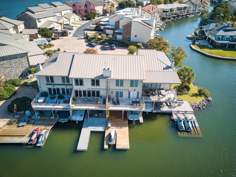 614 Horseshoe Bay N Blvd, Horseshoe Bay, TX 78657 House for Rent in Horseshoe Bay, TX