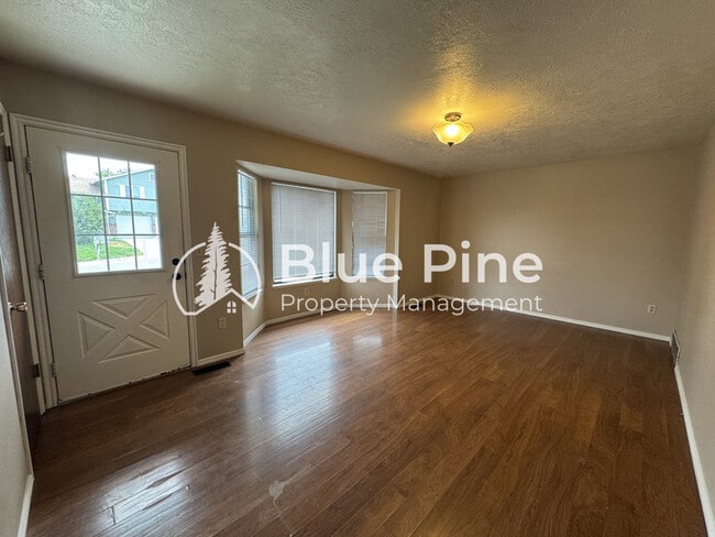 Building Photo - 2298 Horizon Dr