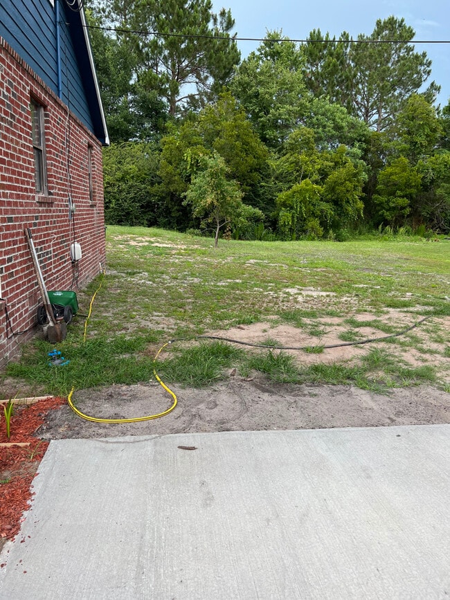 Building Photo - 169 Cooper Ln