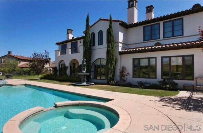 Foto del edificio - 17854 Camino De La Mitra