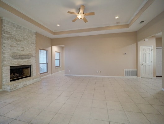 Building Photo - 14745 Quarterdeck Dr