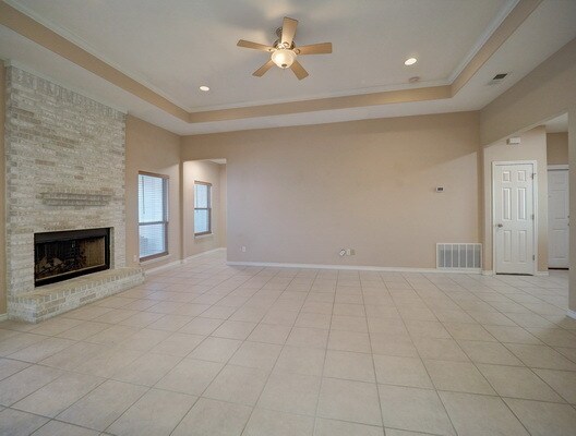 Foto del edificio - 14745 Quarterdeck Dr