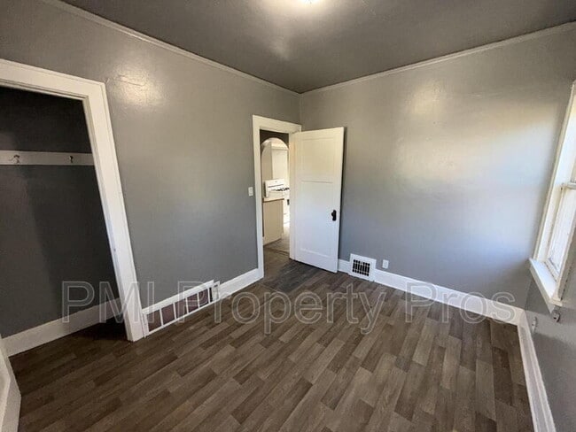 Building Photo - 3007 N 23rd St
