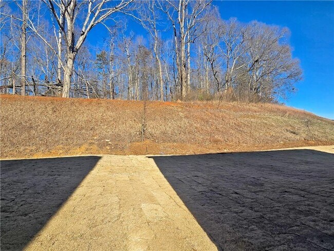 Foto del edificio - 7327 Rocklin Ln