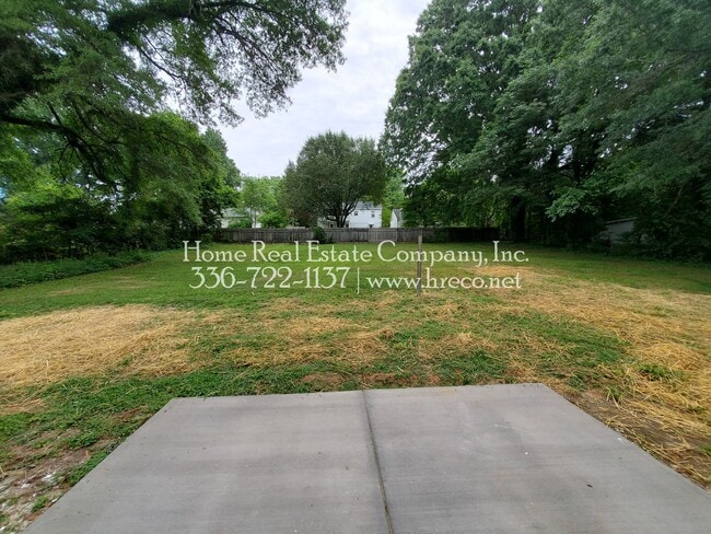 Building Photo - 3321 Emory Dr