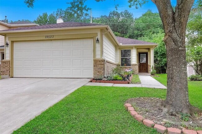 Foto del edificio - 19523 Rippling Brook Ln