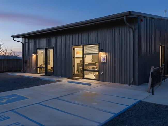 Building Photo - 1728 Camino Carlos Rey