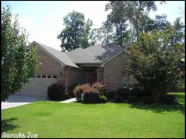 Foto principal - 303 Hidden Meadows Dr
