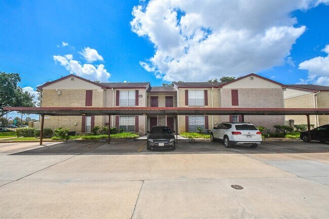 Building Photo - 2120 El Paseo St