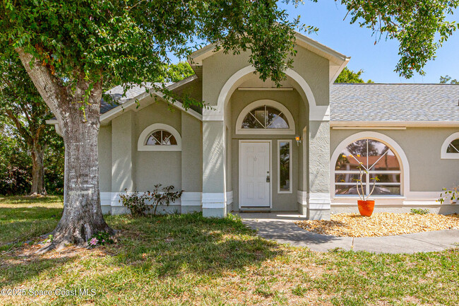Building Photo - 1885 Fox Bay Dr