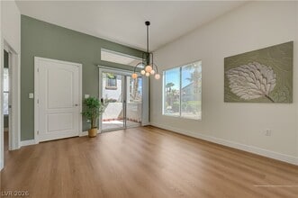 Building Photo - 2305 W Horizon Ridge Pkwy