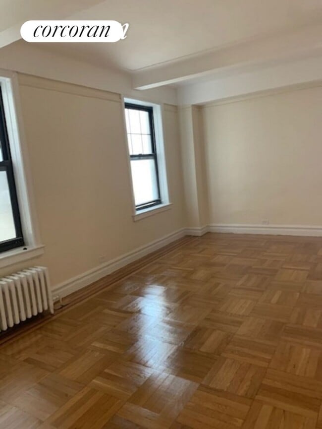 Building Photo - 141 E 3rd St