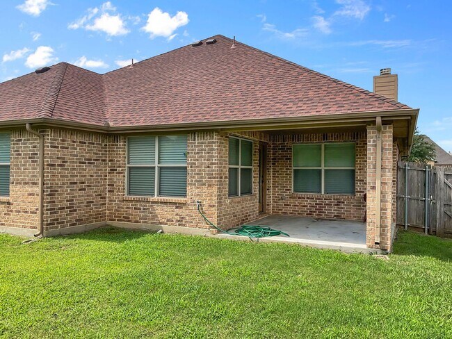 Foto del edificio - Grand Prairie TX 3 Bedroom 2 Bath w/ Study...