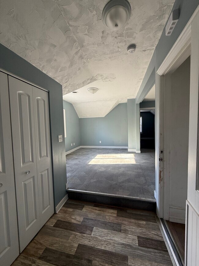 Foto del edificio - 825 Grand Ave