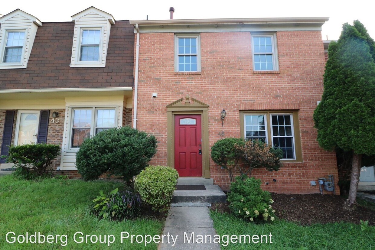 Primary Photo - 3 br, 2.5 bath House - 45 Bralan Court