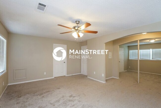 Foto del edificio - 5 Bedroom Pet-Friendly Home in Mesquite, TX with Main Street Renewal