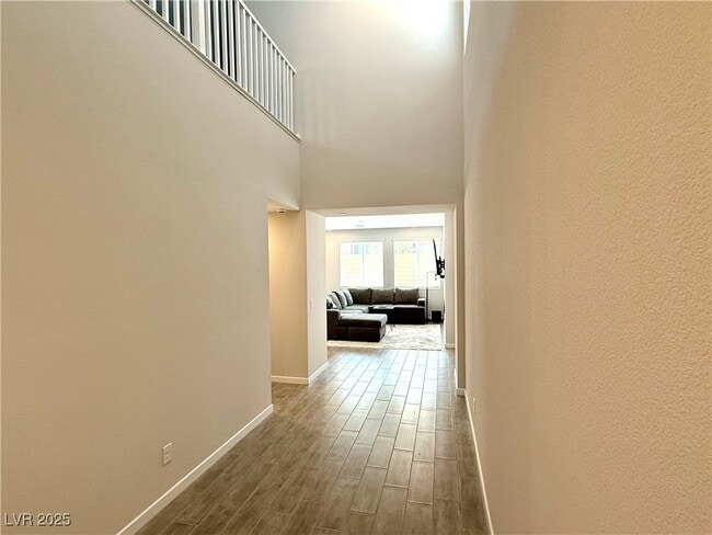 Building Photo - 10667 Deibel Ave