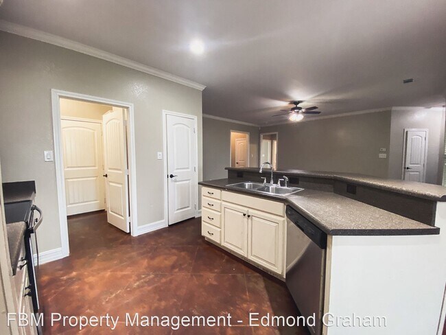 Building Photo - 3 br, 2 bath House - 308 Centenial Ave