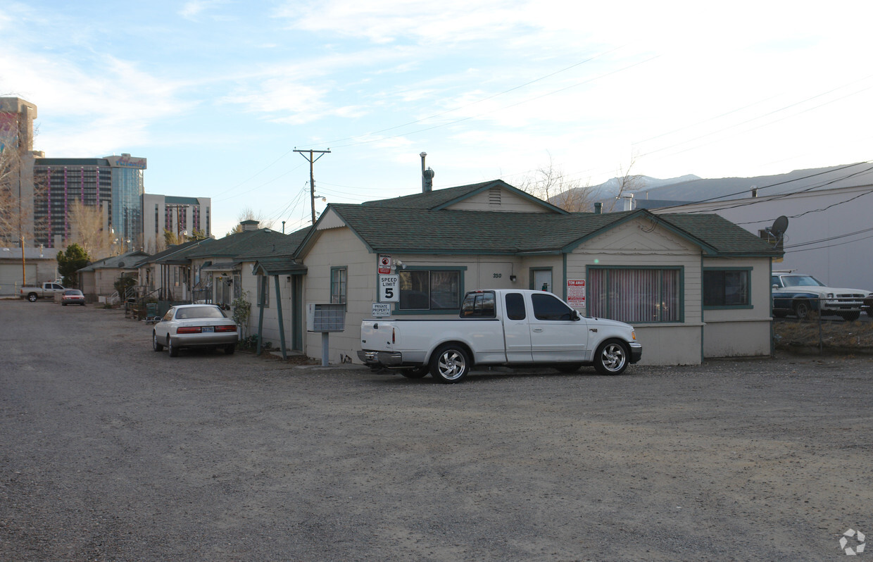 Primary Photo - Gentry Apartments