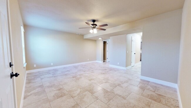 Building Photo - 4119 N Sunflower Cir
