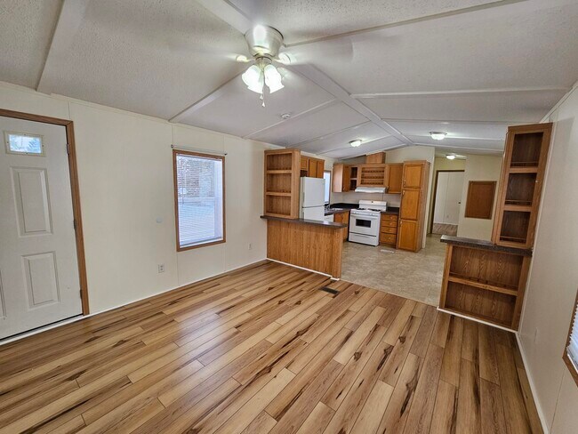 Foto del edificio - 47 Noble Ln