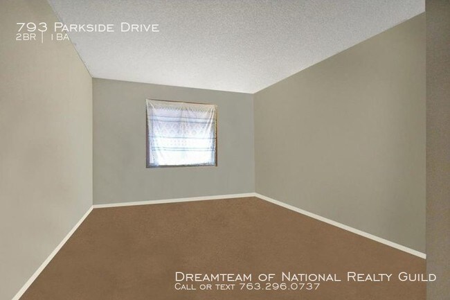 Foto del edificio - 793 Parkside Dr