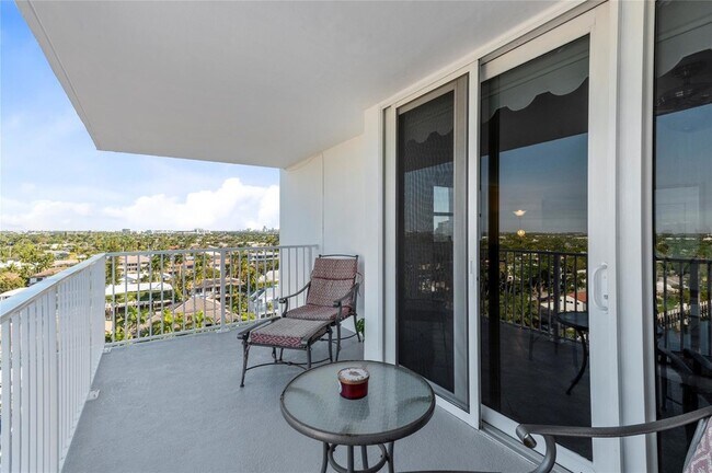 Foto del edificio - 2881 NE 33rd Ct