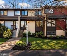 Building Photo - 2104 Cartwright Pl