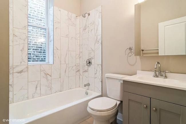 Photo - 3035 W Flournoy St Apartment