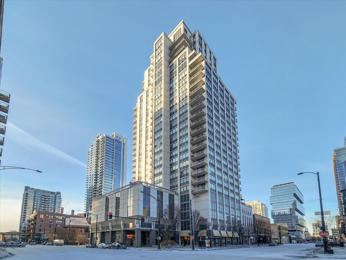 Primary Photo - 200 W Grand Ave