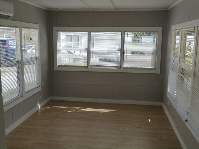 Foto del edificio - 925 Ponce De Leon Blvd