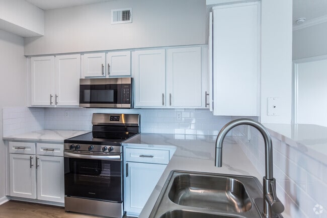 Interior Photo - Park Place at Shelby Farms