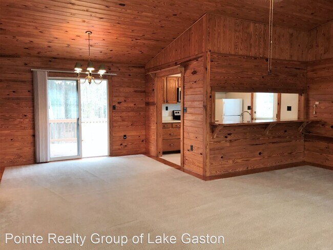 Building Photo - 3 br, 2 bath House - 42 Tucker Circle
