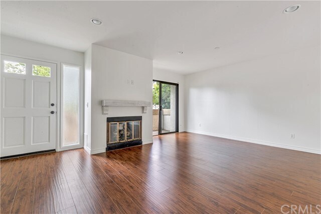 Foto del edificio - 402 Harbor Woods Pl
