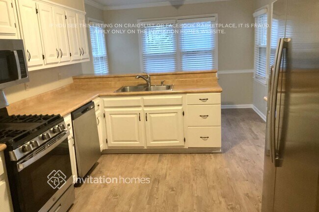 Building Photo - 5024 Logans Run