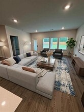 Building Photo - 413 Wild Rose Wy