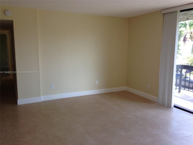 Foto del edificio - 8311 SW 142nd Ave