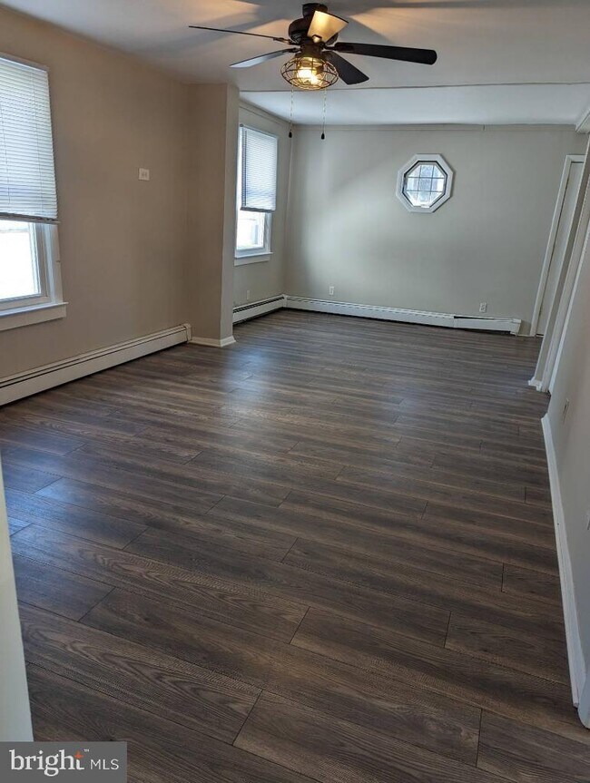 Foto del edificio - 22 Arbutus Ave