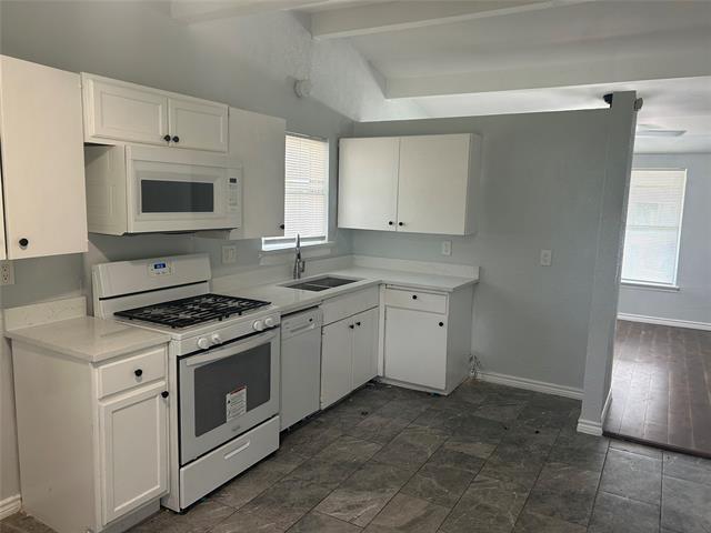 Building Photo - 710 E Daugherty Dr