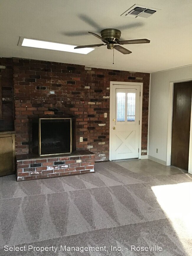 Building Photo - 2 br, 2 bath House - 2201 Edgewater Road