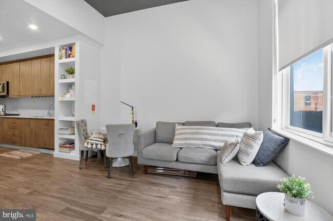 Foto del edificio - 525 N 41st St