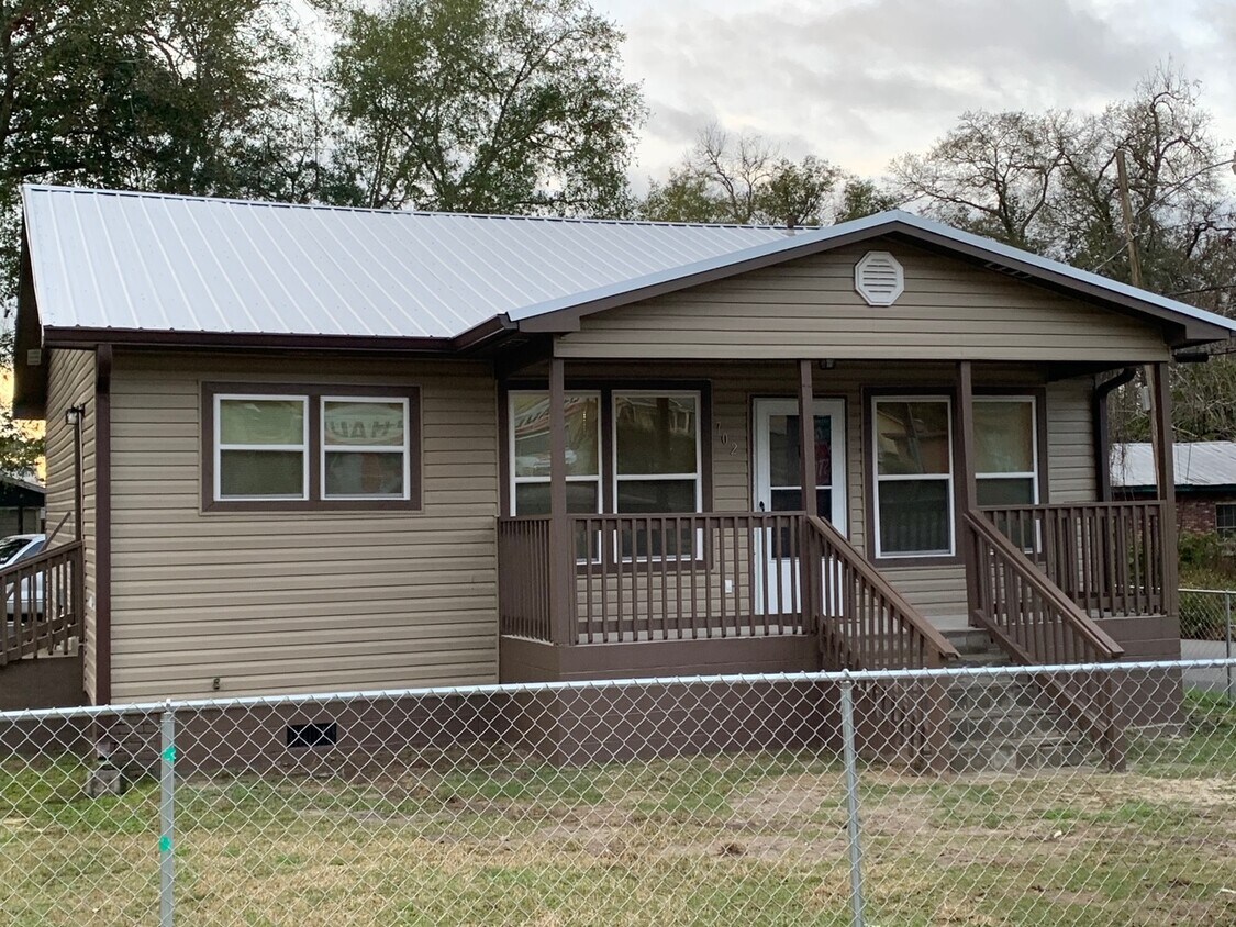 702 Fletcher St, Thomasville, GA 31792 House Rental in Thomasville