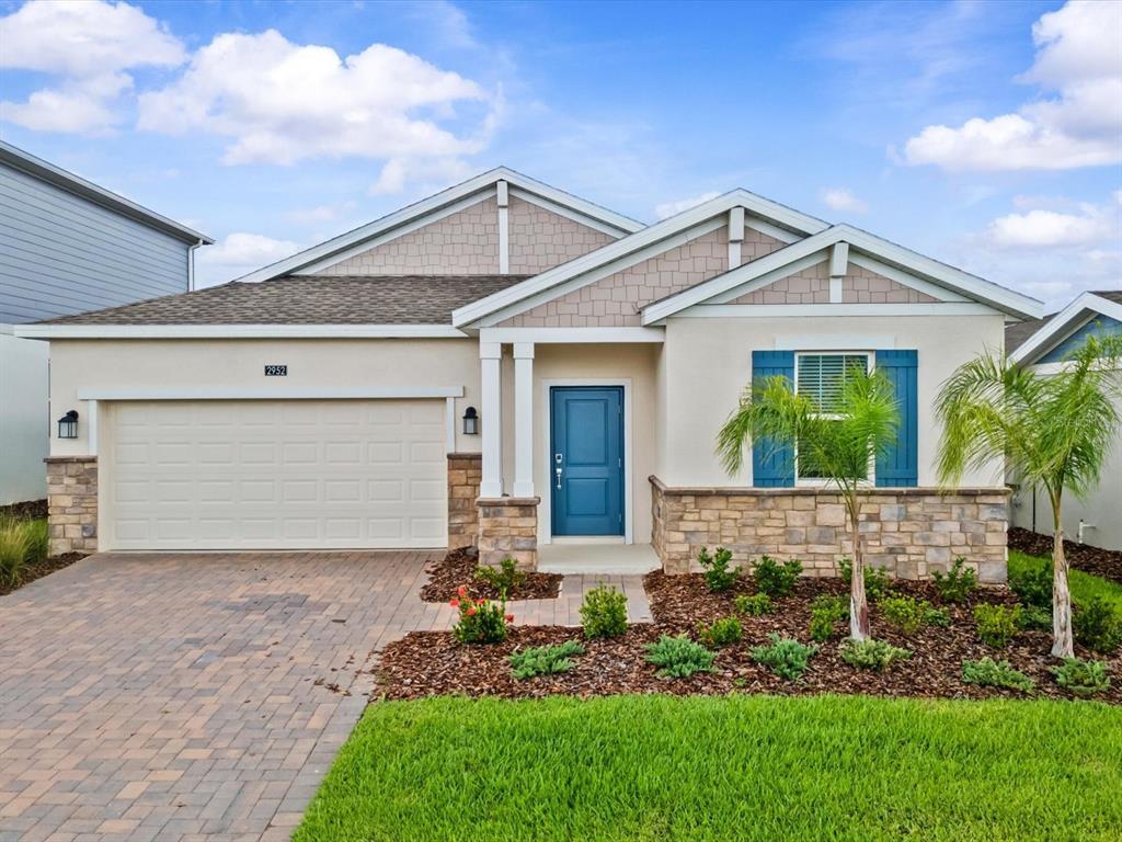 Foto principal - 2952 Armstrong Ave