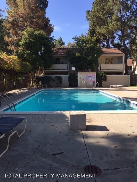 Primary Photo - 2 br, 2 bath House - 952 KIELY BLVD, #H