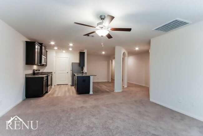Foto del edificio - 10474 Sweetwater Creek Dr