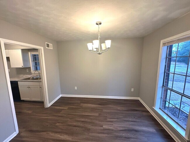 Photo - 3496 Lynchburg St House